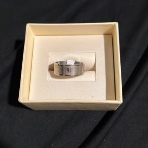 STAINLESS STEEL BRUSHED SILVER HEARTBEAT RING SIZE 17 = US size 6